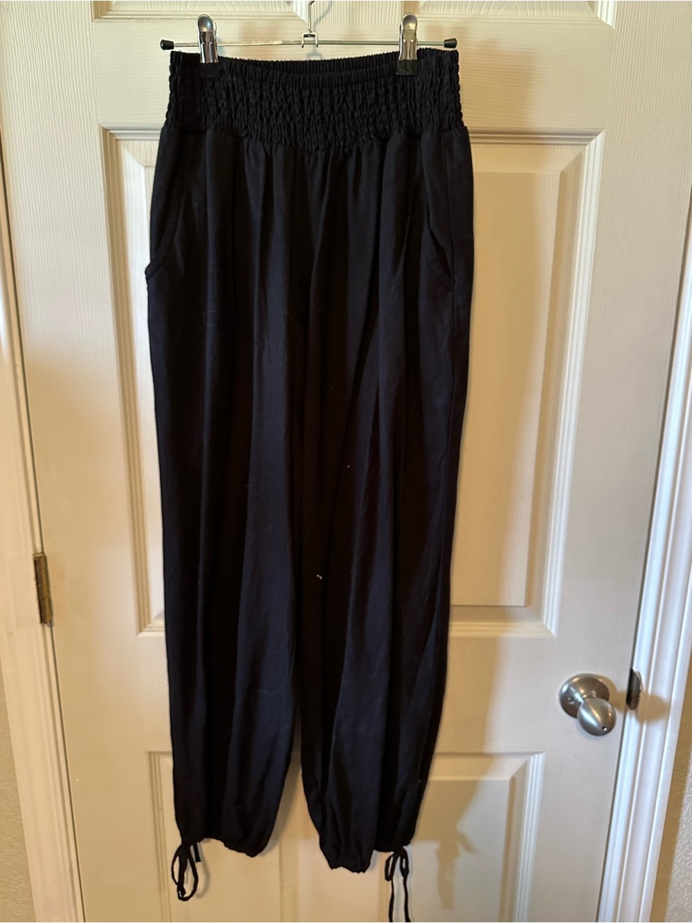 Old Navy Black Smocked-Waist Linen Jogger Pants with Ankle Tie